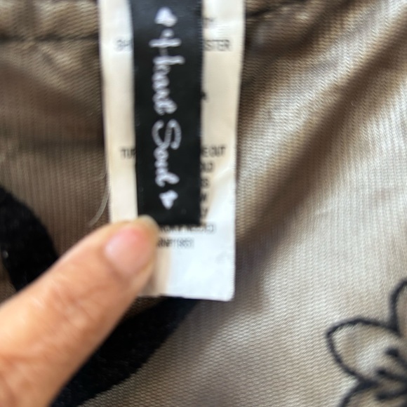 Nice Net Black Flower skirt 100% Polyester Inner. - Picture 5 of 7